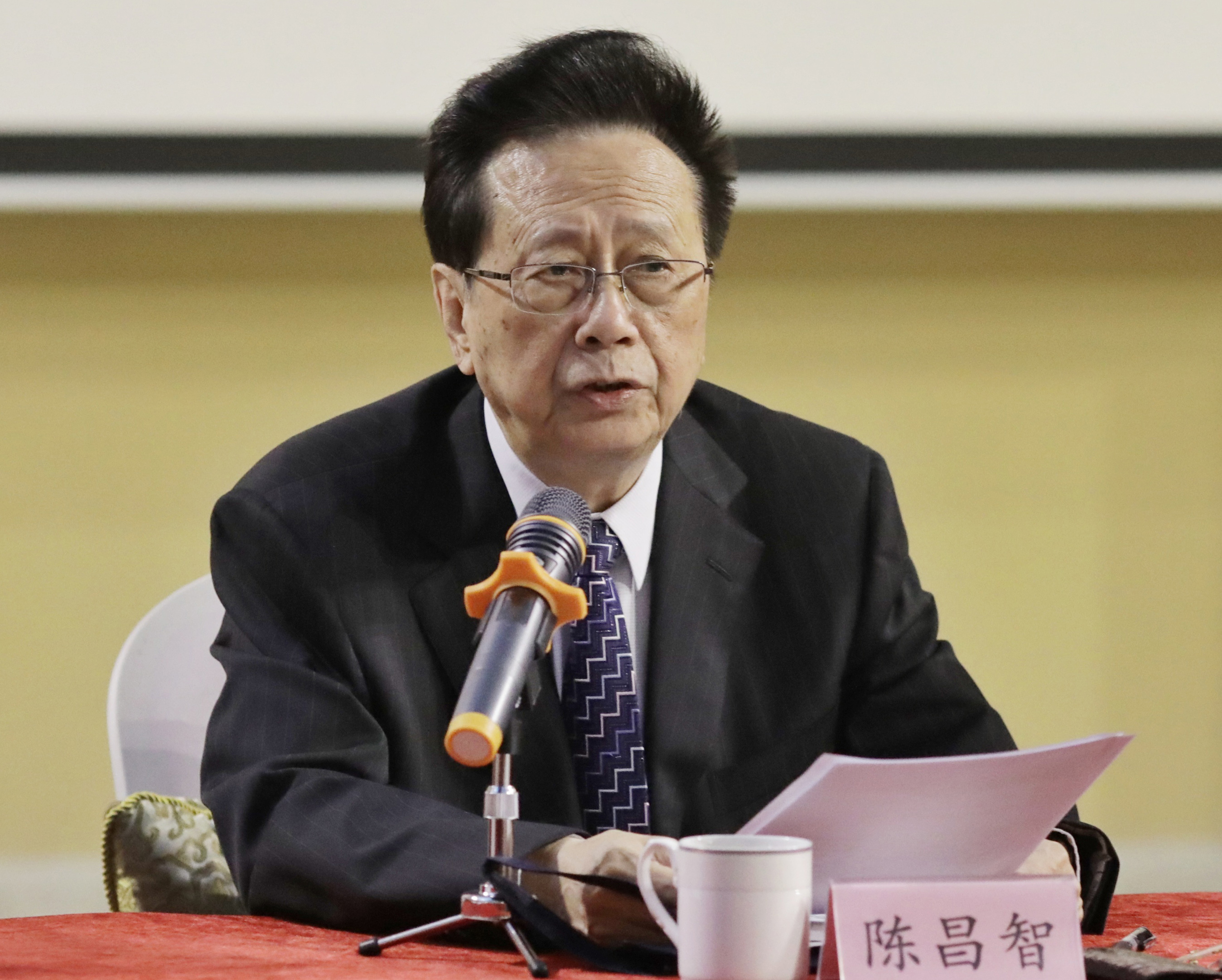 第十一届、十二届全国人大常委会副委员长、民建中央原主席、中华思源工程扶贫基金会理事长、中国电商扶贫联盟名誉主席陈昌智出席并致辞.jpg