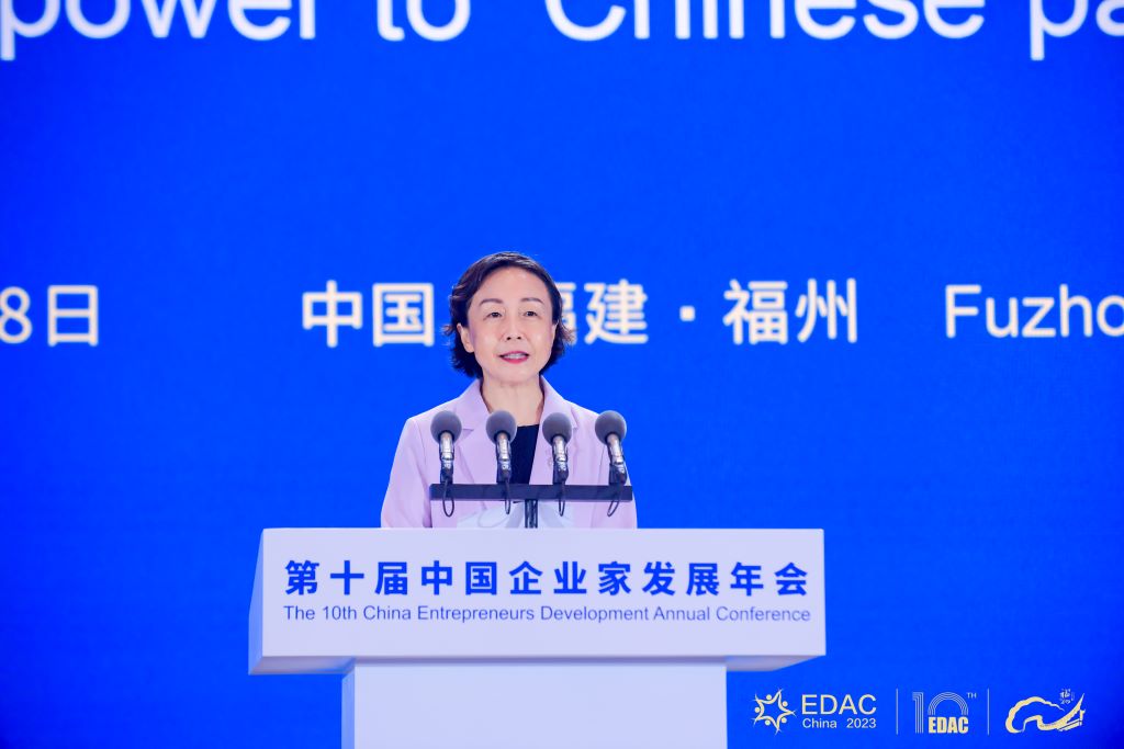 陈宁宁 (2).jpg